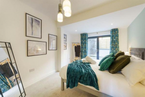 Bressingham - 2 Bedroom Luxury Apartment by Mint Stays